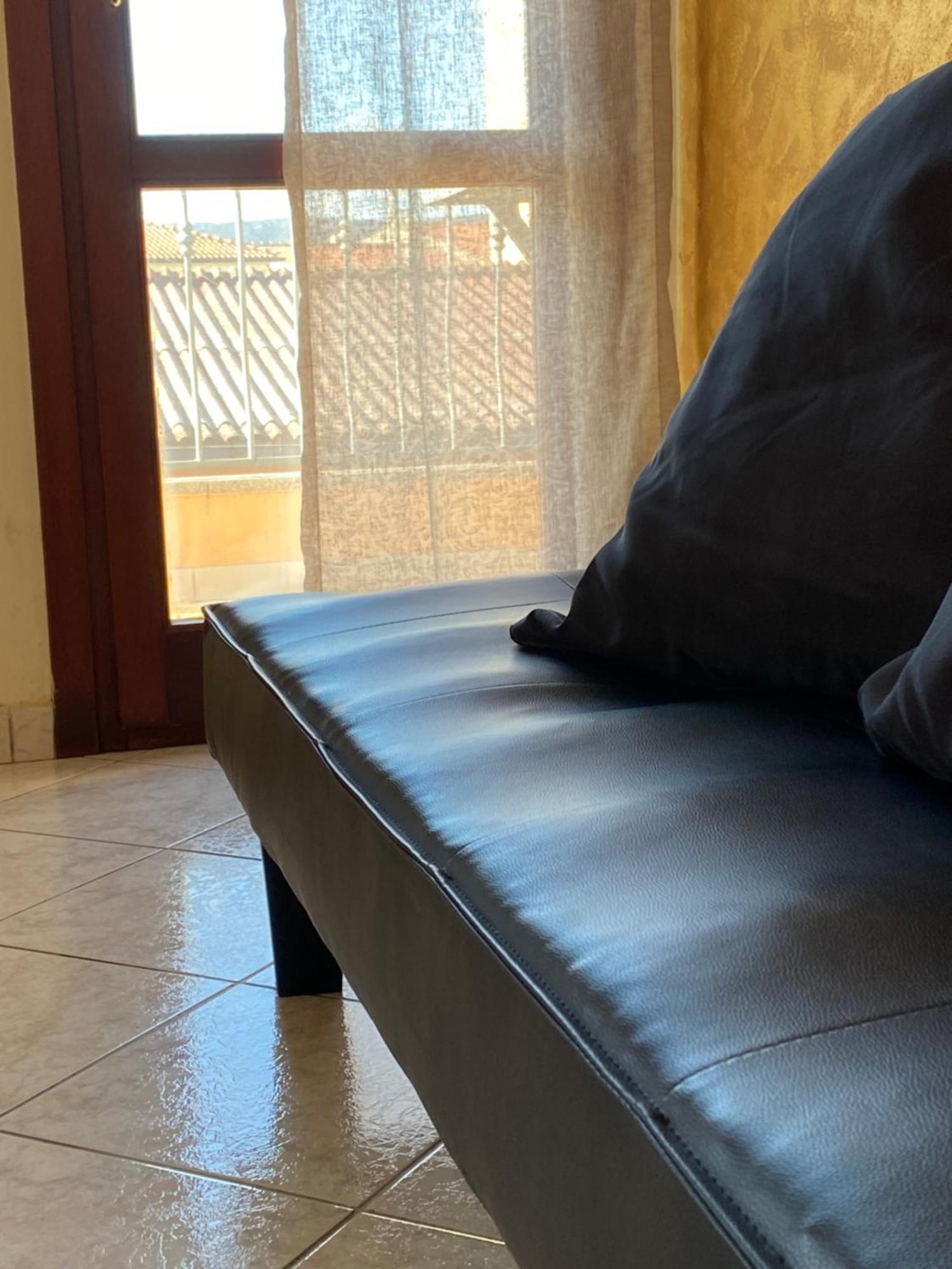 Fabio'S House Apartment Олбия Екстериор снимка
